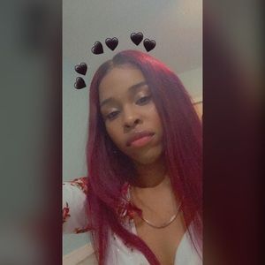 Meet your Posher, Denelle